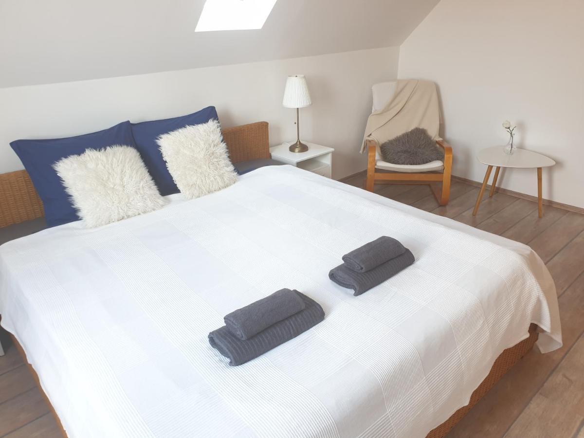 B6 Apartman Veszprém Екстериор снимка
