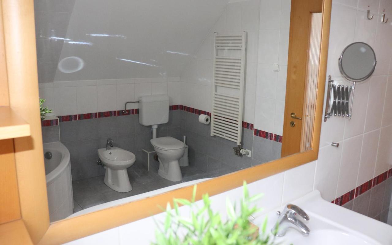 B6 Apartman Veszprém Екстериор снимка