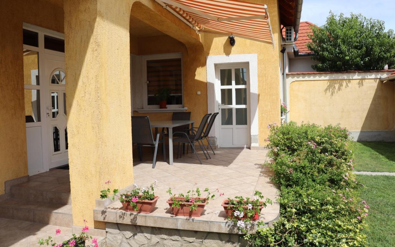 B6 Apartman Veszprém Екстериор снимка