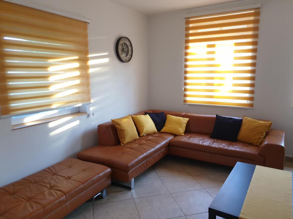 B6 Apartman Veszprém Екстериор снимка